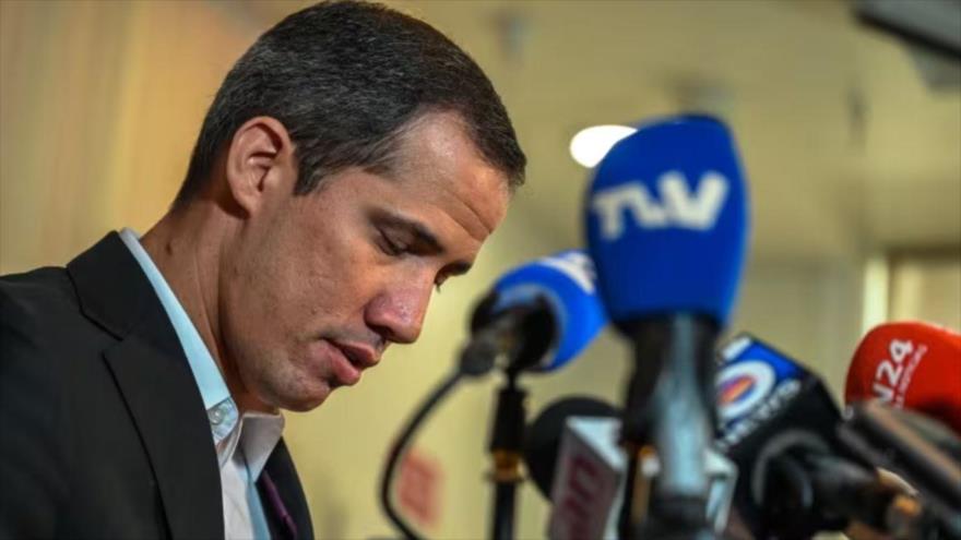 El exdiputado opositor venezolano, Juan Guaidó, habla con la prensa en Miami, EE.UU., 27 de abril de 2023. (Foto: AFP) 
