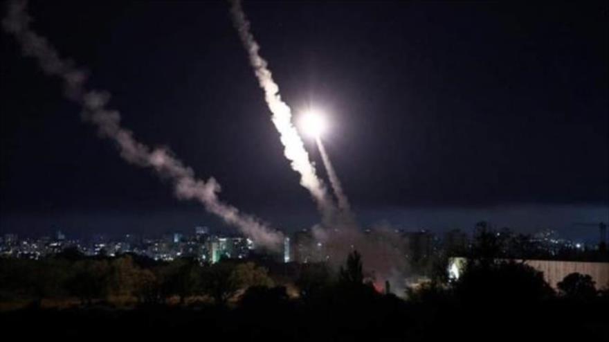 HAMAS golpea Tel Aviv con 150 misiles tras ataque contra una torre | HISPANTV