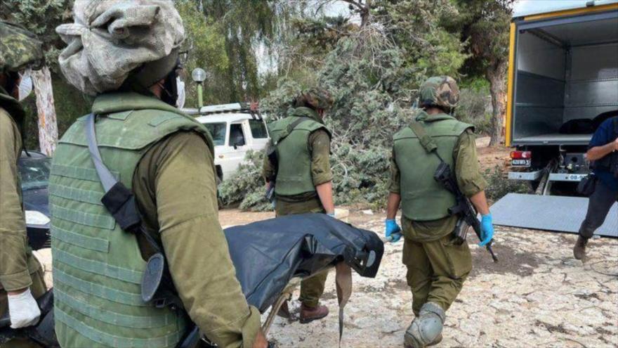 Los cuerpos encontrados en Kfar Aza, uno de los kibutz israelíes atacados por Hamás. (foto: BBC)