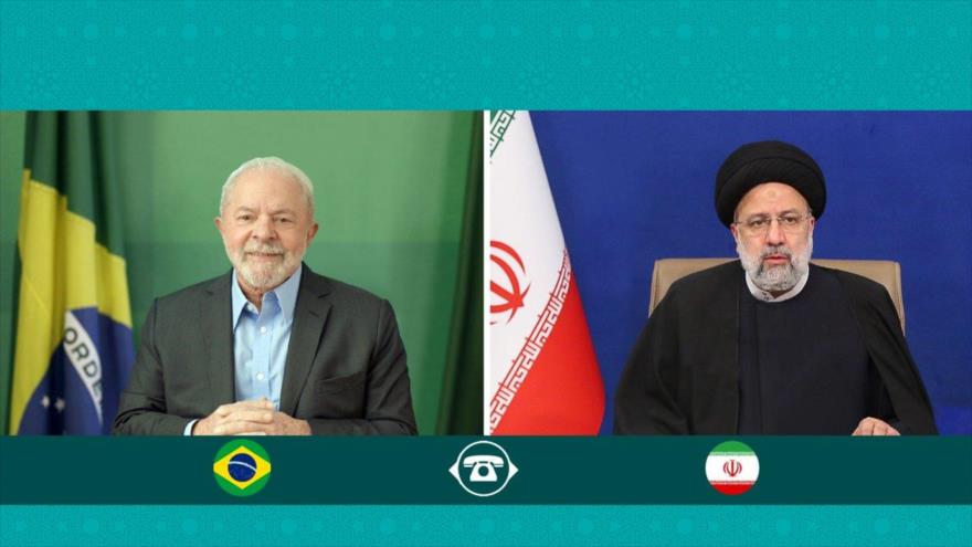 El presidente de Irán, Ebrahim Raisi (dcha), y su homólogo brasileño, Luiz Inácio Lula da Silva.
