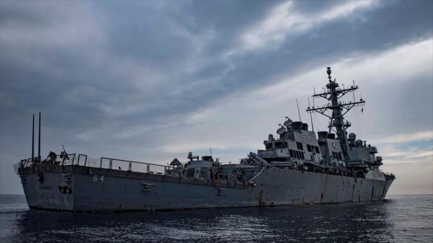 El buque de guerra USS Carney en el mar Mediterráneo, Foto AP