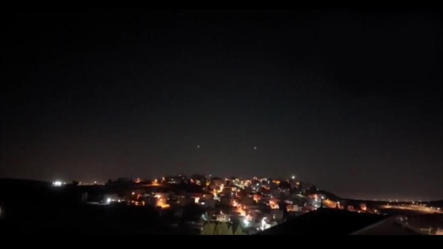 Resistencia palestina lanza ola de cohetes contra Tel Aviv