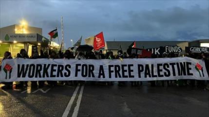 Activistas bloquean entrada de empresa israelí de armas en Reino Unido