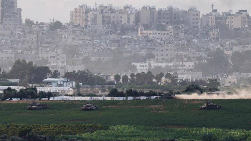 Tanques israelíes en la zona limítrofe cerca de Gaza, 29 de octubre de 2023. (Foto: Reuters)