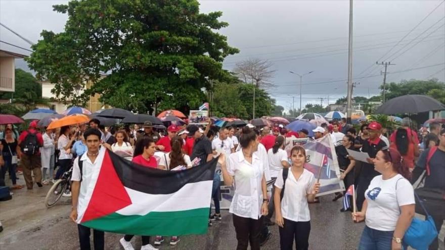 Cubanos marchan para exigir el fin de la agresión israelí a Gaza