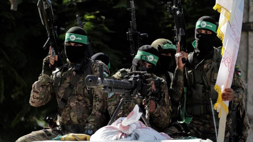 Combatientes de HAMAS durante un desfile militar en Gaza, julio de 2023.