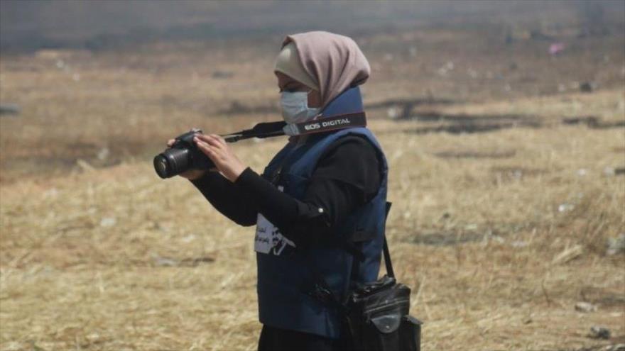 Amal Zuhd, periodista palestina matada en un bombardeo israelí contra Gaza.