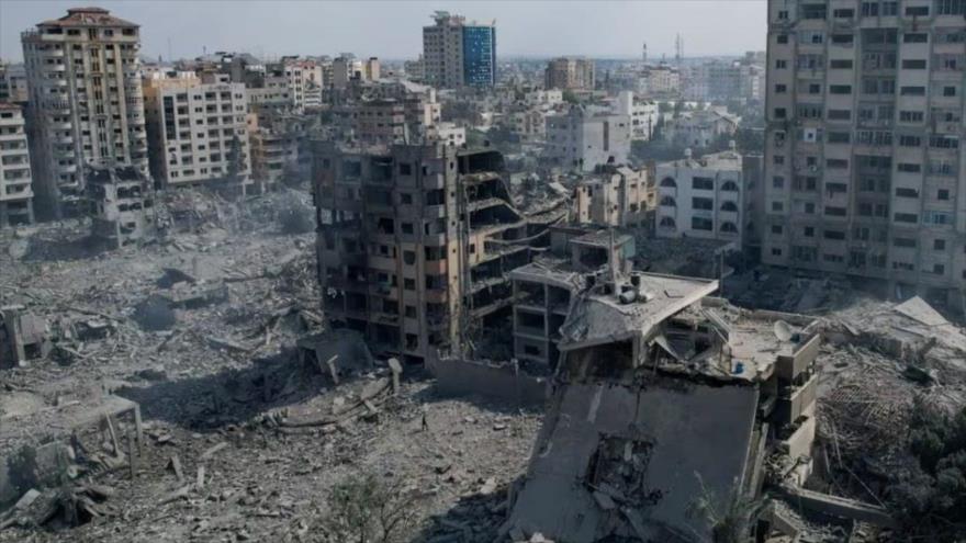Una vista de una zona residencial en la ciuda de Gaza destruida en los ataques israelíes, 10 de octubre de 2023. (Foto: Reuters)
