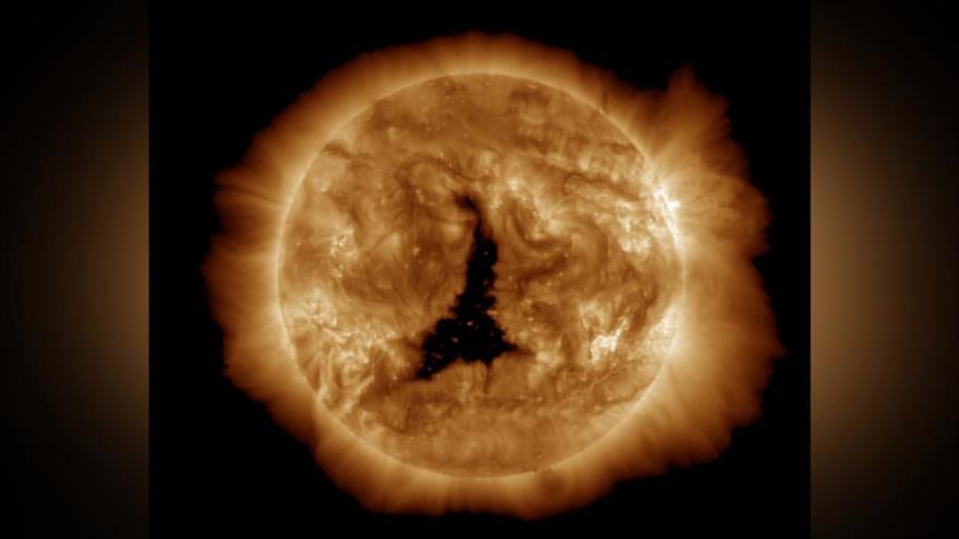 El agujero coronal en el Sol, 2 de diciembre de 2023.
