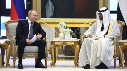 Putin de visita en Riad hace alarde de buenos lazos con Arabia Saudí