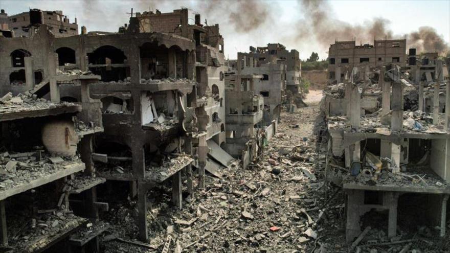 Edificios destruidos en el campo de refugiados de Yabalia en Gaza tras bombardeos israelíes. (Foto: Getty Images)