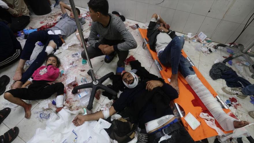Palestinos heridos en el hospital Nasser, tras ataques israelíes contra la escuela Ma’an al este de Jan Yunis, 5 de diciembre de 2023. (Foto: Reuters)