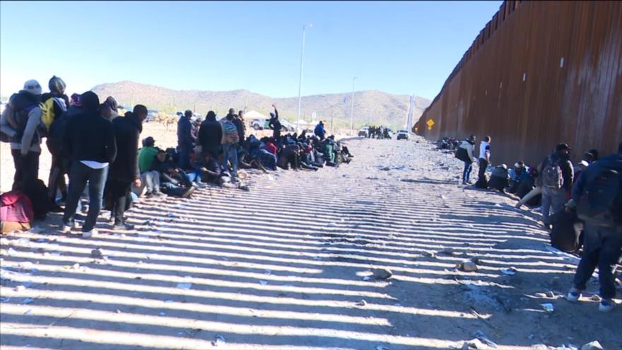 Puntos fronterizos de México y Arizona, en caos por ola de migrantes