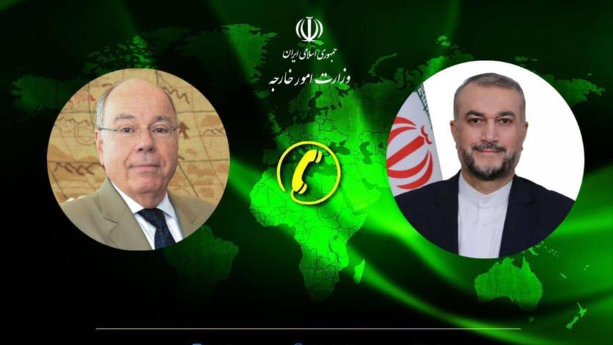 El canciller iraní, Hosein Amir Abdolahian (dcha.), y su homólogo brasileño, Mauro Vieira.