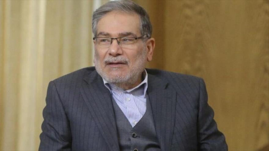 El asesor político del Líder de la Revolución Islámica de Irán, el almirante Ali Shamjani.