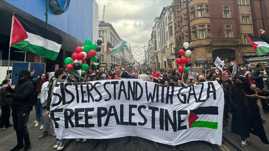 Una manifestación pro-Palestina en Londres que insta a boicotear los productos israelíes para la Navidad. 