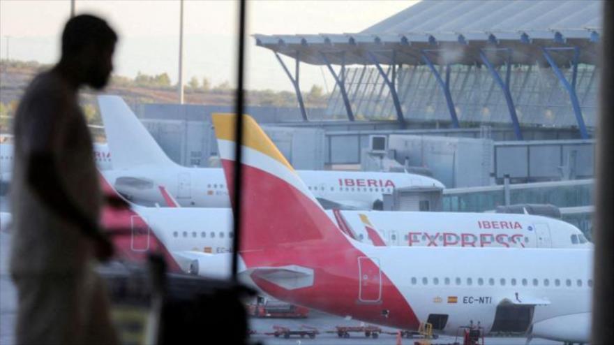 Aviones de Iberia Express en el aeropuerto de Madrid.