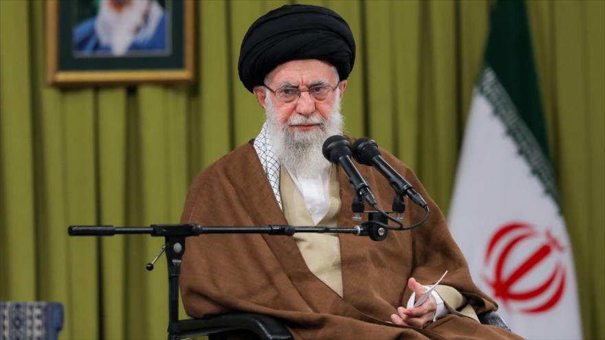 El Líder de la Revolución Islámica de Irán, el ayatolá Seyed Ali Jamenei, en una reunión en Teherán, 3 de enero de 2024.
