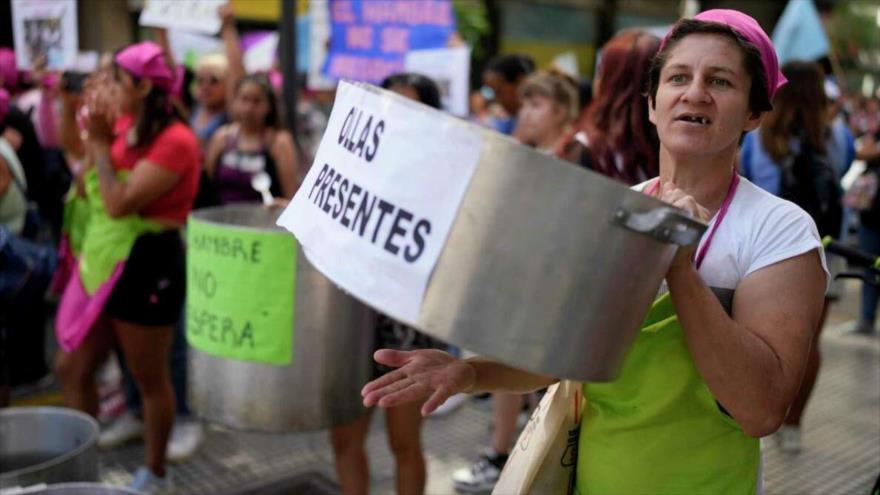 Argentinos protestan contra Javier Milei por escasez de alimentos