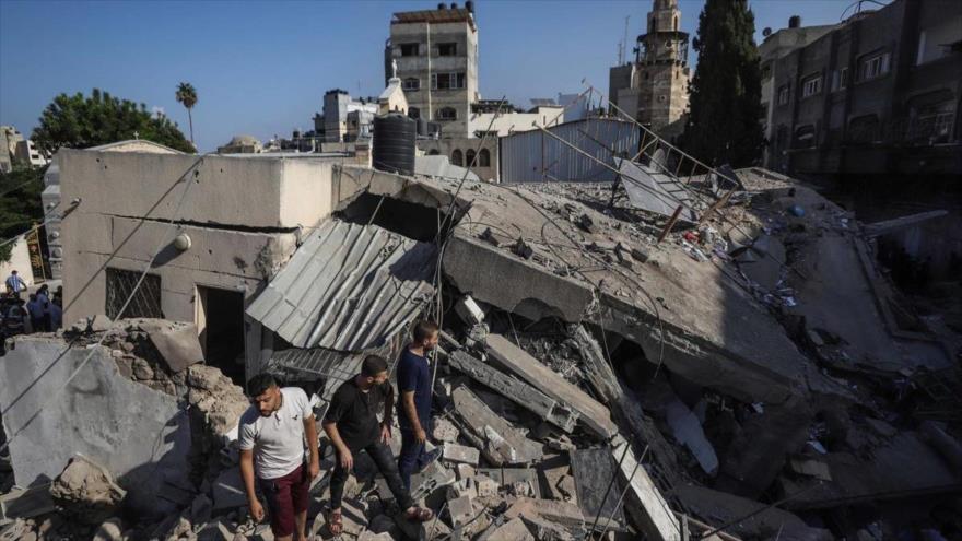 La histórica iglesia ortodoxa griega de San Porfirio en la ciudad de Gaza resulta dañada en un ataque aéreo de Israel, el 19 de octubre de 2023.