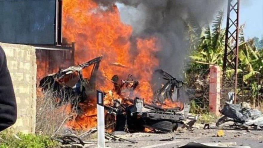 El coche atacado por un dron israelí en el sur de El Líbano, 20 de enero de 2024.