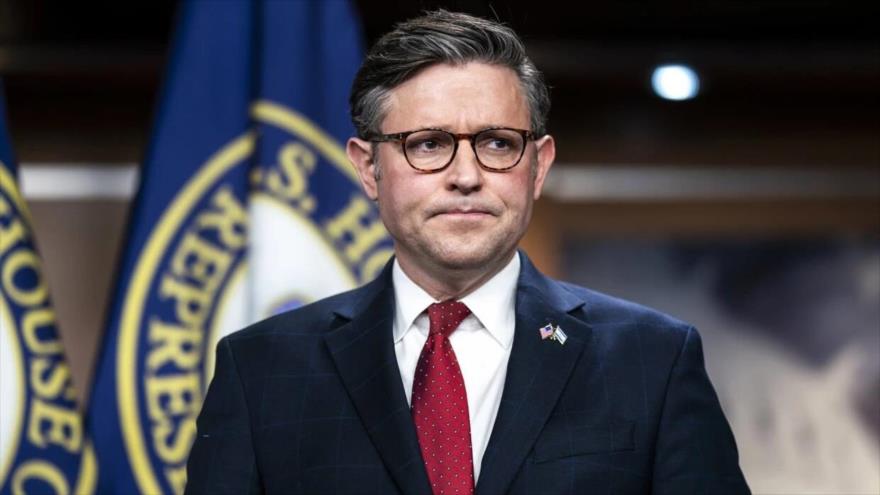 El presidente de la Cámara de Representantes de EE.UU., Mike Johnson, durante una rueda de prensa, noviembre de 2023.