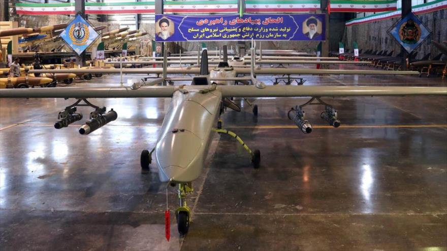 Un número significativo de drones entregados al Ejército de Irán durante una ceremonia oficial, 23 de enero de 2024.