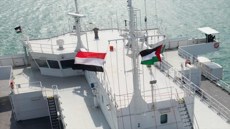 Las fuerzas yemeníes incautan el barco israelí Galaxy Leader en el mar Rojo, 20 de noviembre de 2023.