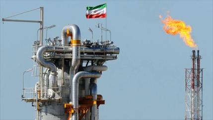Informe: Venta de petróleo de Irán alcanza su nivel más alto en 5 años