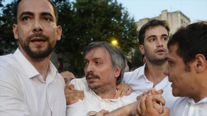 Diputados argentinos se retiran del Congreso en protesta a represión del pueblo