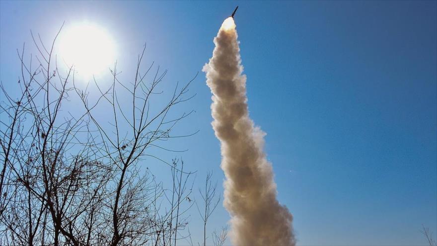 Corea del Norte efectúa prueba de potencia de ojiva supergrande de misil de crucero y lanzamiento de un nuevo tipo de misil antiaéreo, 2 de febrero de 2024.