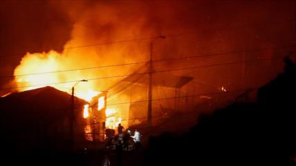 Incendios en Chile dejan 19 muertos y más de 200 desaparecidos