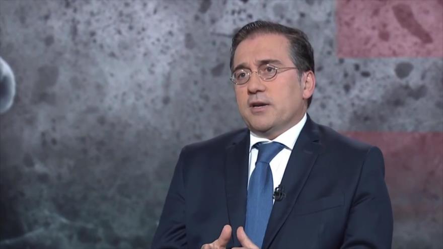 El canciller de España, José Manuel Albares, durante una entrevista con Al Jazeera, 6 de febrero de 2024.