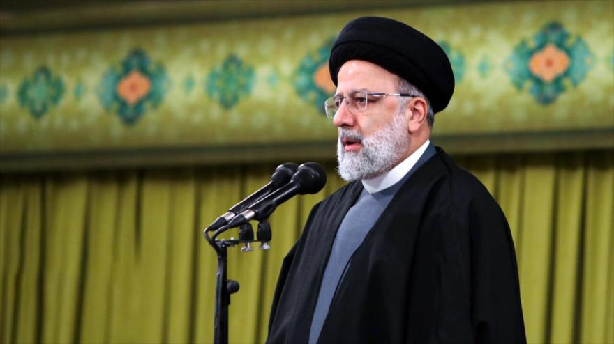 El presidente iraní, Seyed Ebrahim Raisi, habla durante una reunión, Teherán, 8 de febrero de 2024. (Foto: IRNA)