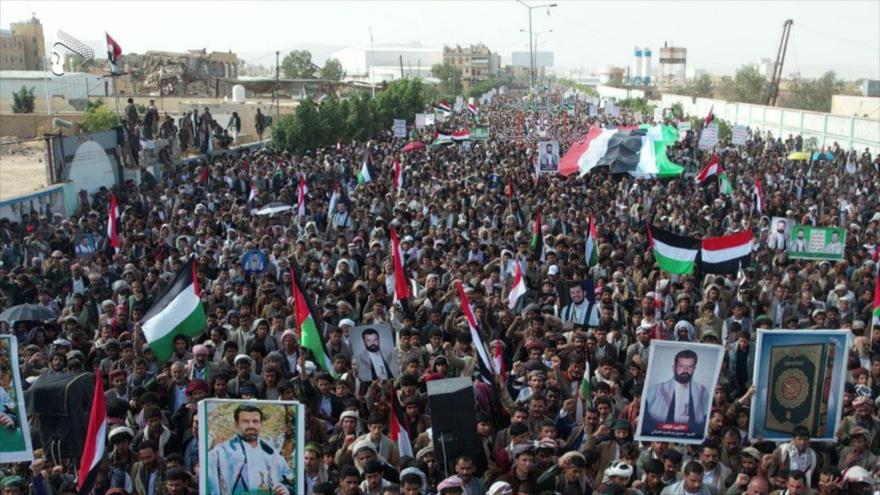 Yemeníes se manifiestan en Saada en apoyo a Gaza, 9 de febrero 2024.