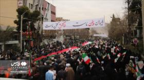 Iraníes, comprometidos con defensa del país en aniversario de Revolución
