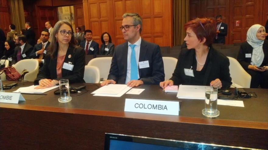 Delegación de Colombia ante la Corte Internacional de Justicia (CIJ), en La Haya, Países Bajos, el 21 de febrero de 2024.