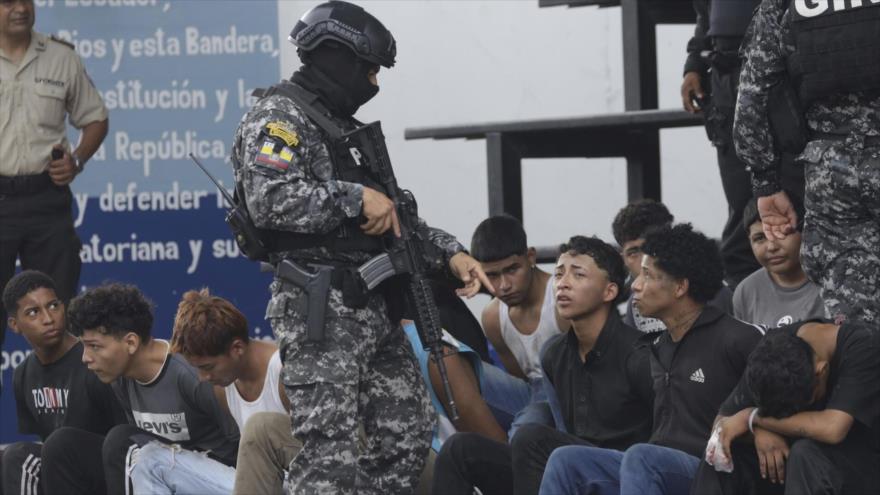 Fuerzas de seguridad ecuatorianas arrestan a miembros de una banda (Foto: AP)