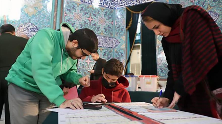 ¿Qué mensaje transmite la presencia de iraníes en las urnas?