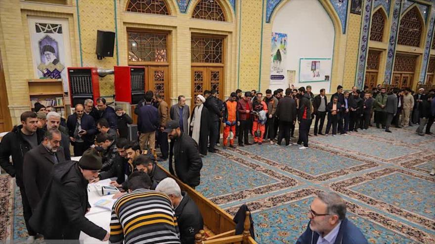Más de 350 periodistas extranjeros cubren elecciones de Irán | HISPANTV