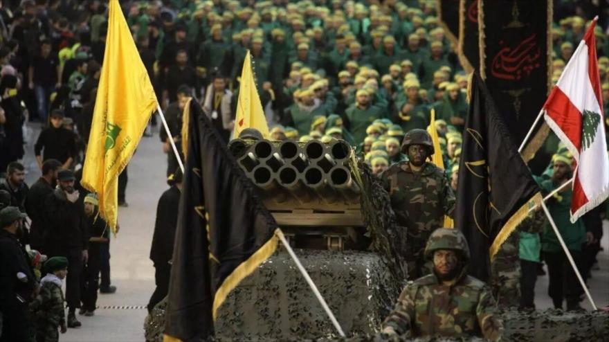 Los combatientes de la Resistencia de El Líbano durante un desfile militar.