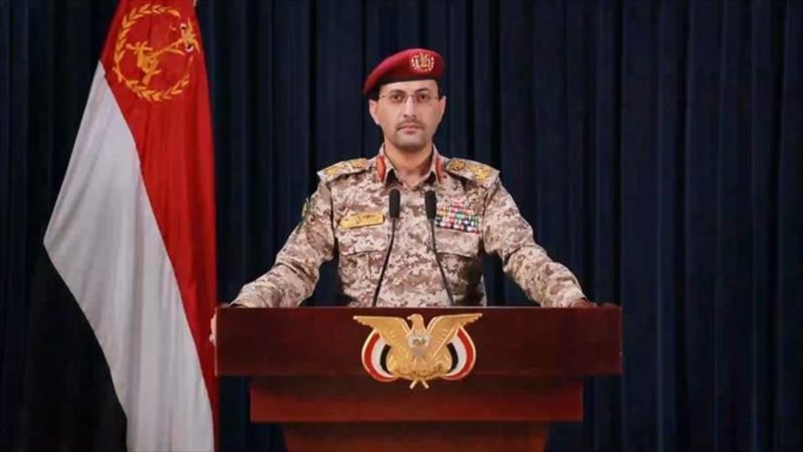 El portavoz de las Fuerzas Armadas de Yemen, el teniente general Yahya Sari, en un discurso televisado.