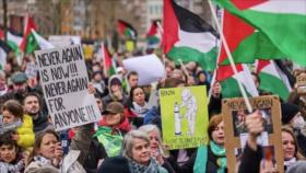 Miles protestan en Ámsterdam contra visita del presidente israelí