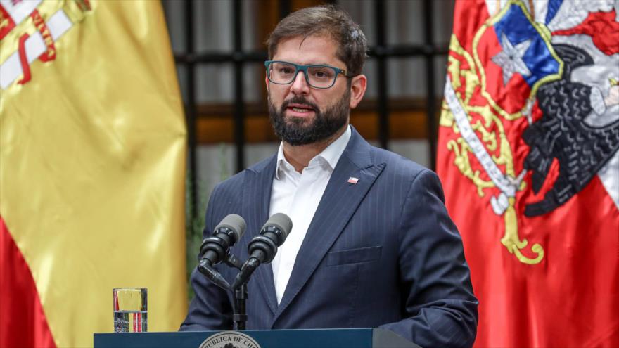 Boric defiende la exclusión de Israel de feria militar en Chile | HISPANTV