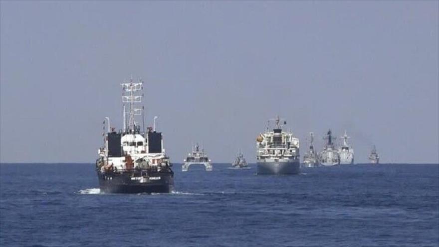 Armadas de Irán, Rusia y China durante las maniobras conjuntas Cinturón de Seguridad Marítima 2024 en aguas del golfo de Omán, 14 de marzo de 2024.