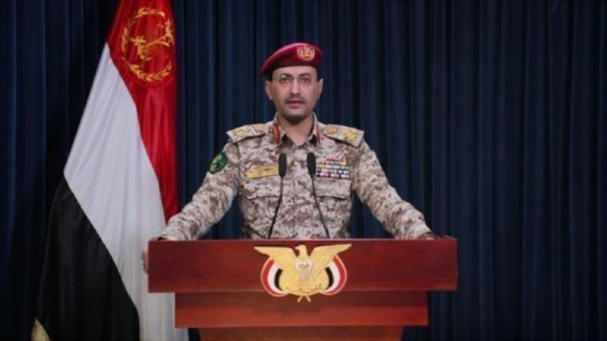 El portavoz del Ejército yemení, el teniente general Yahya Sari, durante una conferencia de prensa, Saná, la capital.