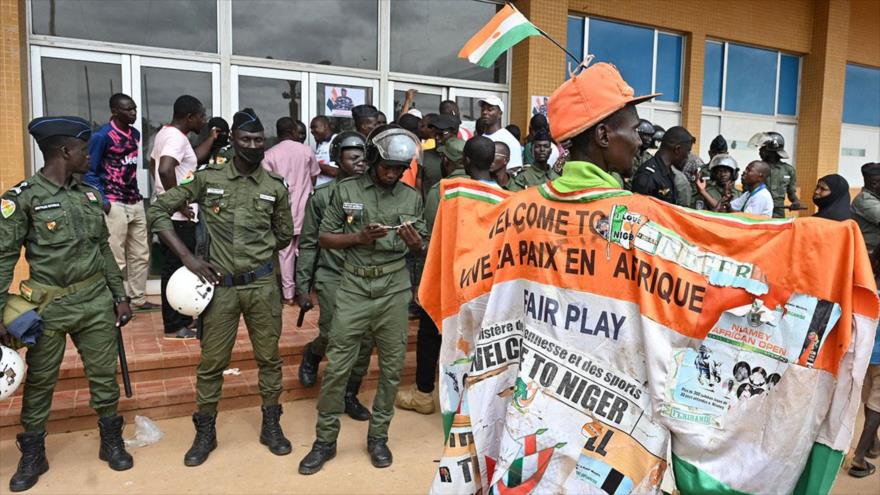 Partidarios de la junta militar que gobierna Níger bajo el nombre de Consejo Nacional para la Salvaguardia de la Patria (CNSP). Foto: AFP