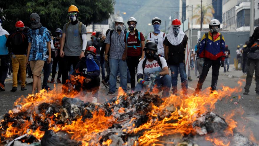 Los planes violentos de la oposición venezolana buscan reeditar las guarimbas de 2014 y 2017. 