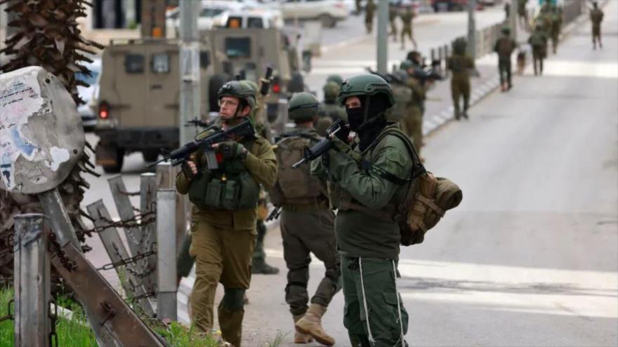 Tropas israelíes asaltaron el campo de refugiados de al-Amari en la ciudad cisjordana de Ramalá, 4 de marzo de 2024.