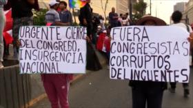 Congreso de Perú presenta una ley que amedranta fiscales y periodistas
